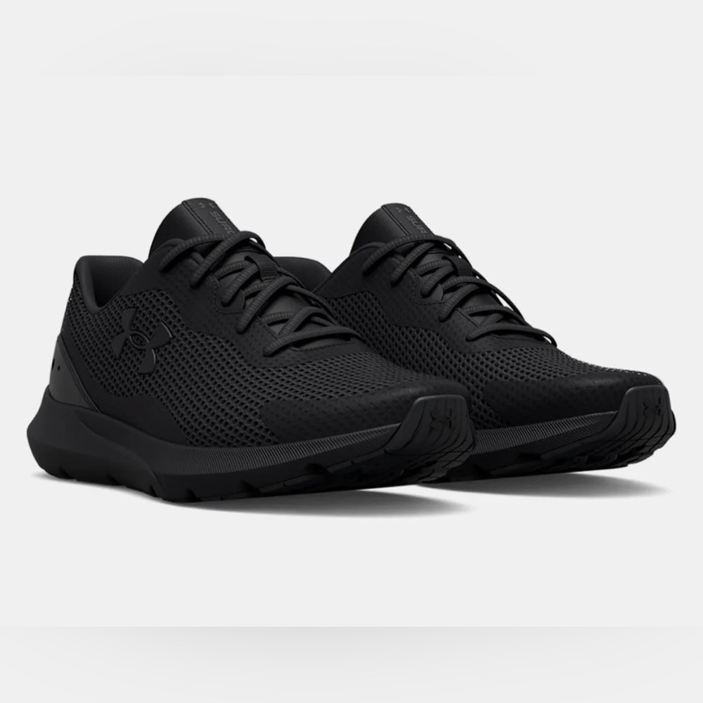 2023 Under Armour Mens UA Surge 3  Running Shoes New with box